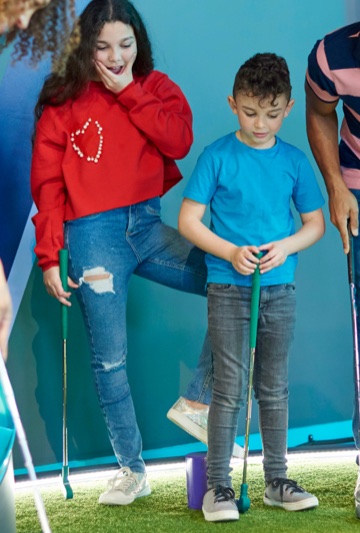 puttstars_portrait_360x533.jpg